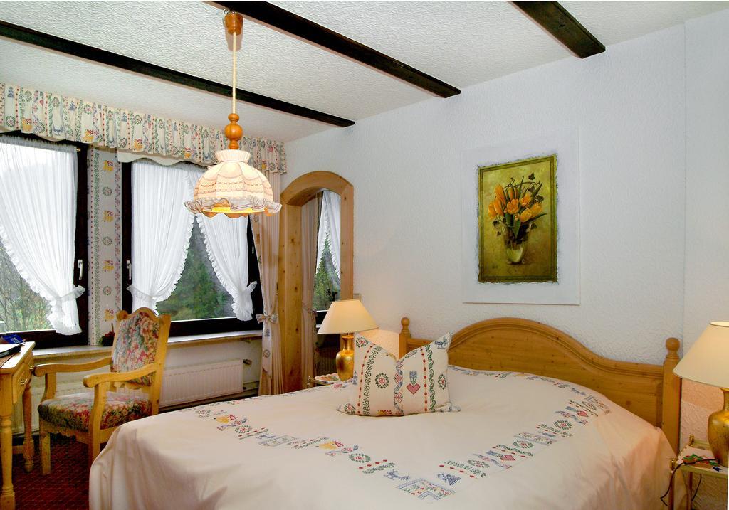 Wellness Und Romantik Hotel Helmboldt باد ساخسا الغرفة الصورة