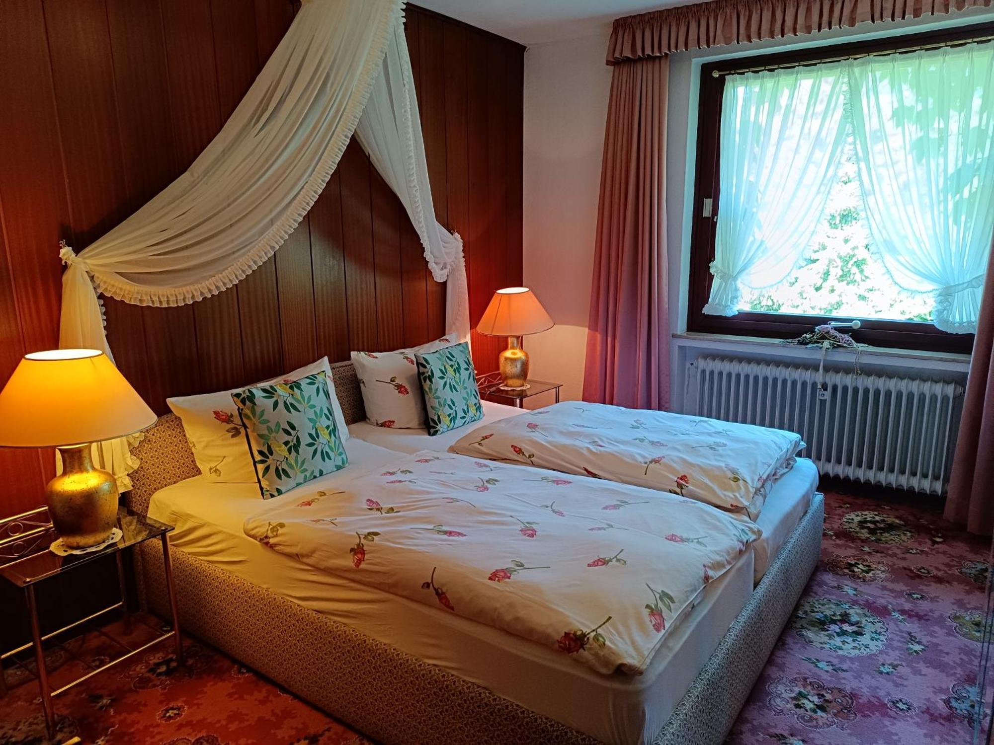 Wellness Und Romantik Hotel Helmboldt باد ساخسا المظهر الخارجي الصورة