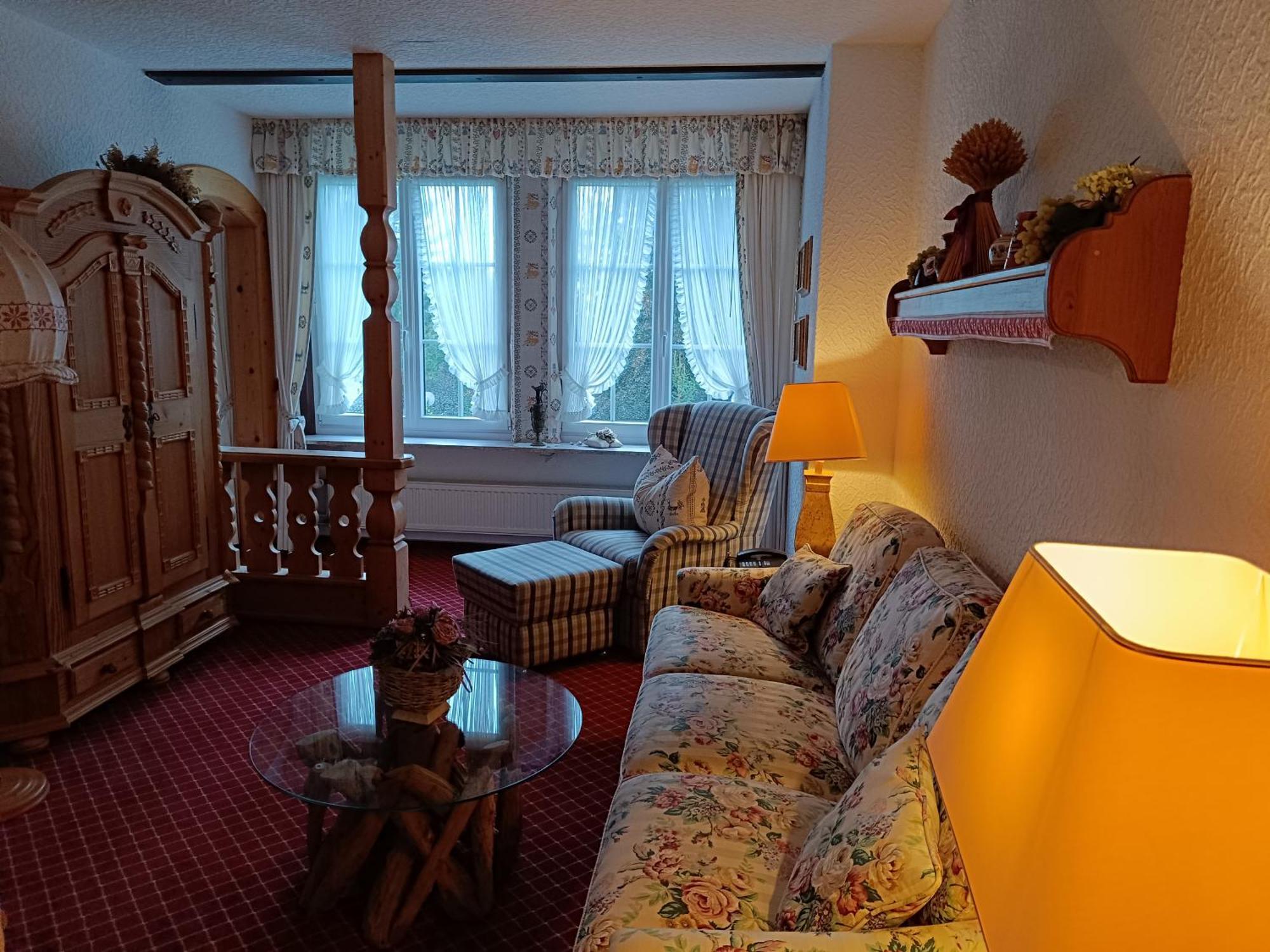 Wellness Und Romantik Hotel Helmboldt باد ساخسا المظهر الخارجي الصورة
